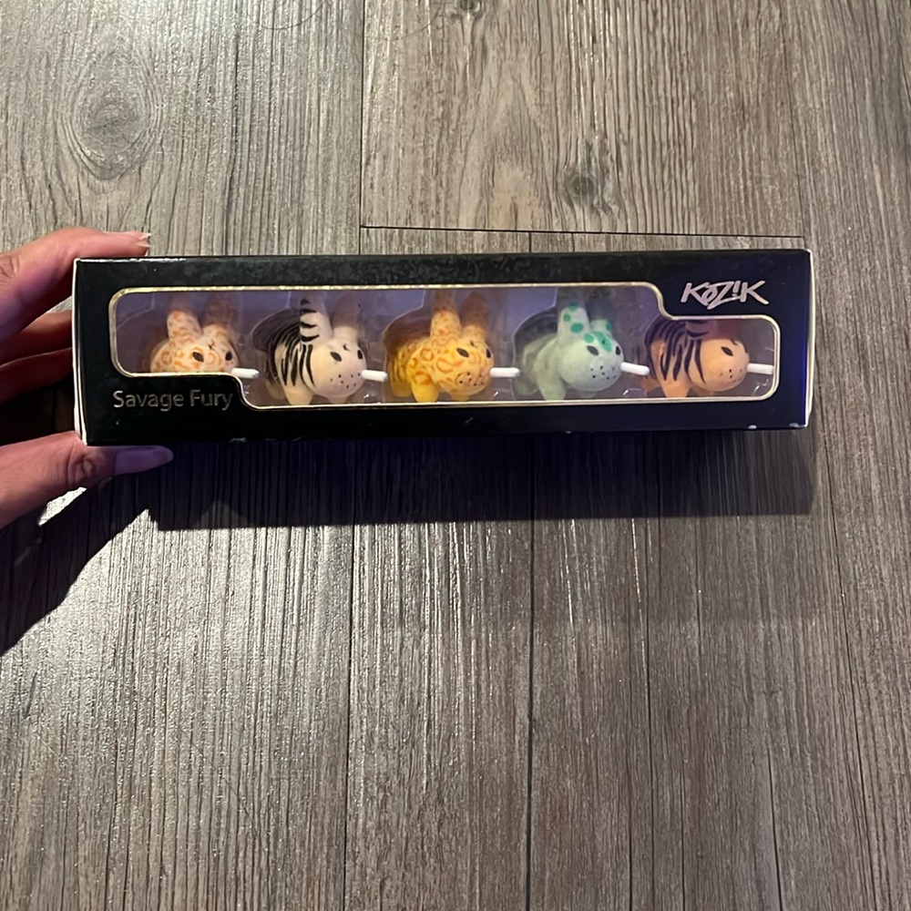 USED! Kozik smorkin labbit x kid robot